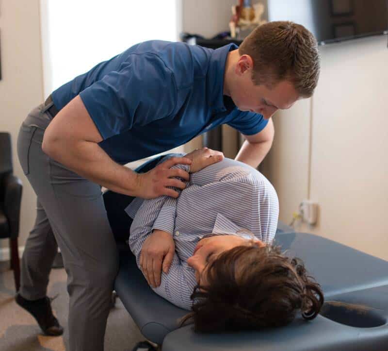 Chiropractic adjustment | Chiropractor Near Livonia, MI